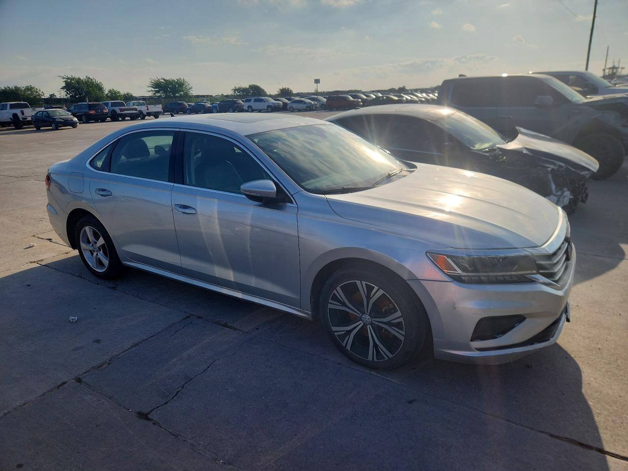 2021 Volkswagen Passat Se - Фото 4