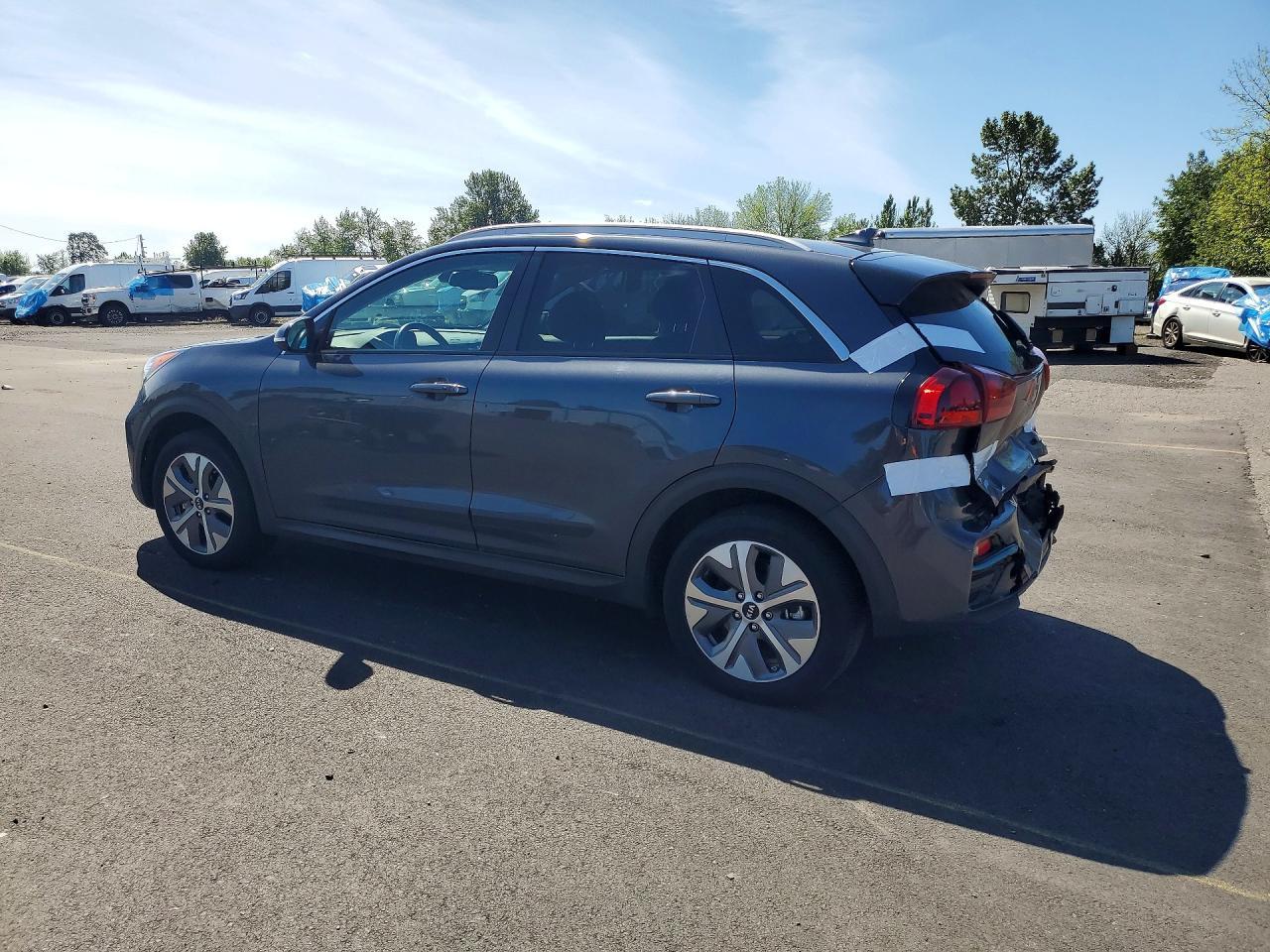 2019 Kia Niro Ex - Image 2