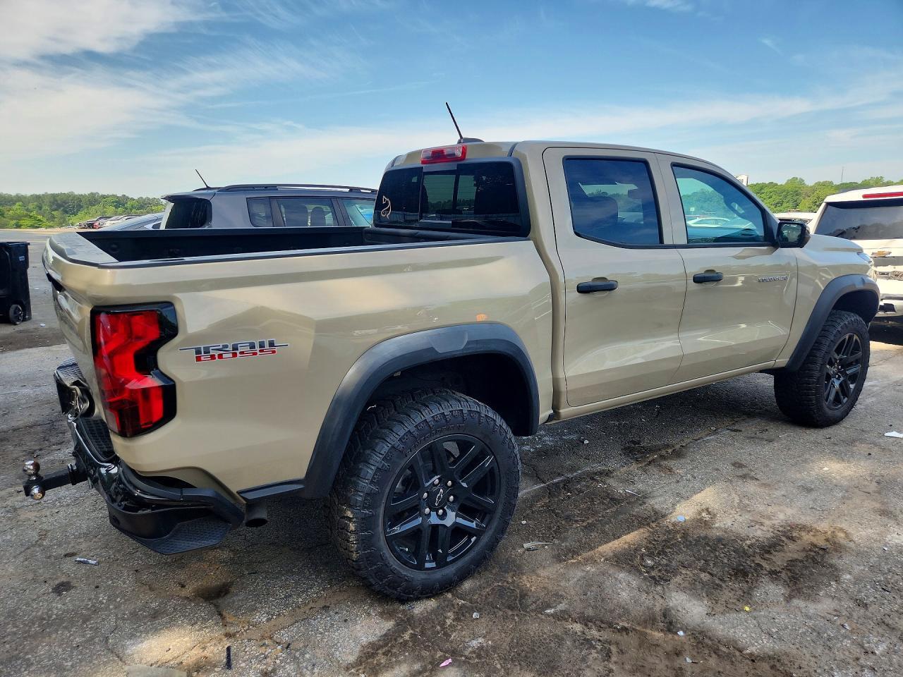 2024 Chevrolet Colorado Trail Boss - Фото 3