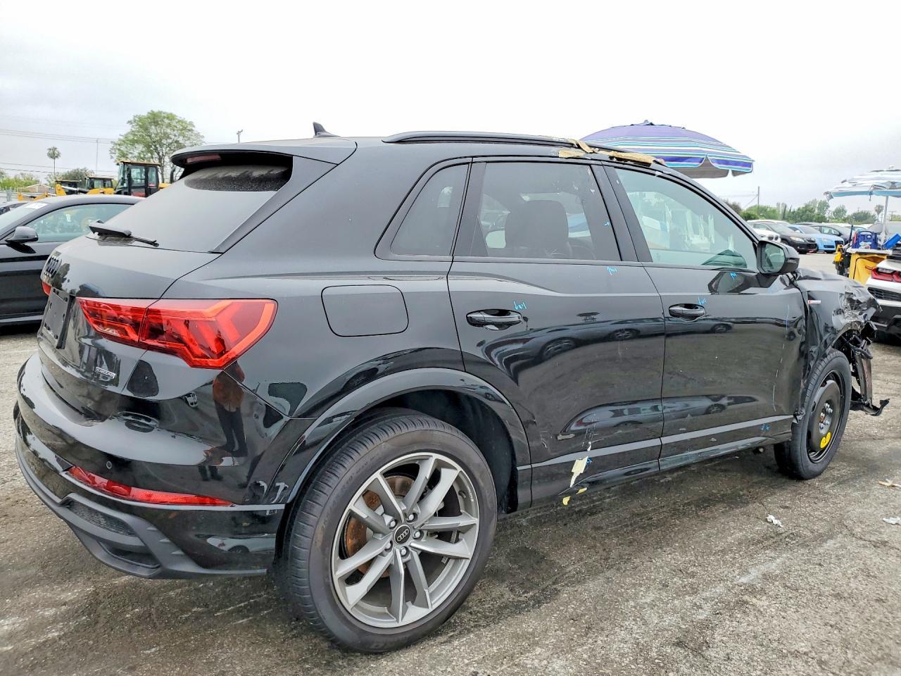 2025 Audi Q3 Premium S Line 45 - Фото 3