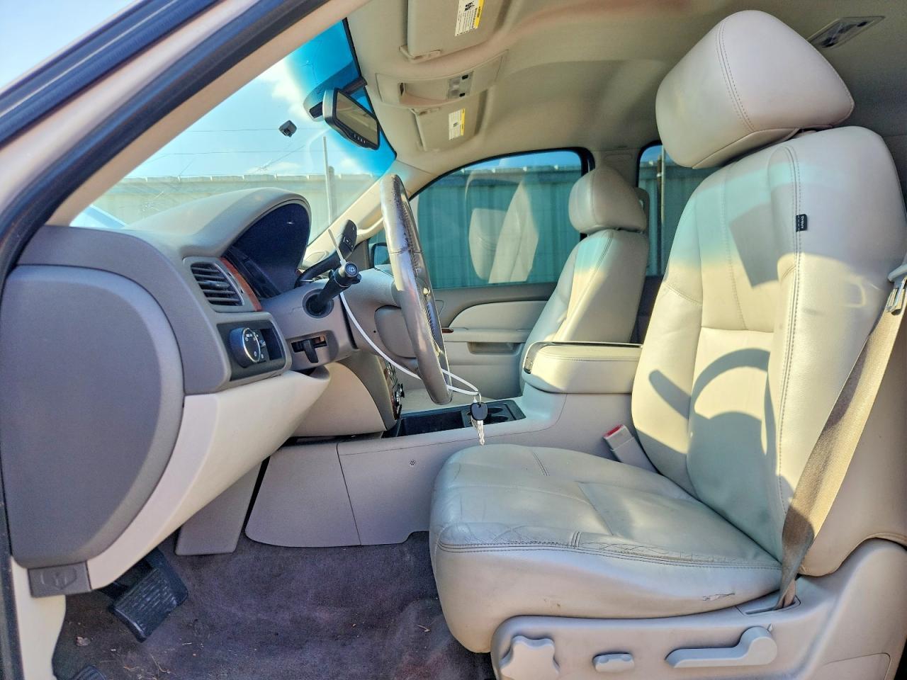 2014 Chevrolet Suburban C1500 Lt - Фото 7