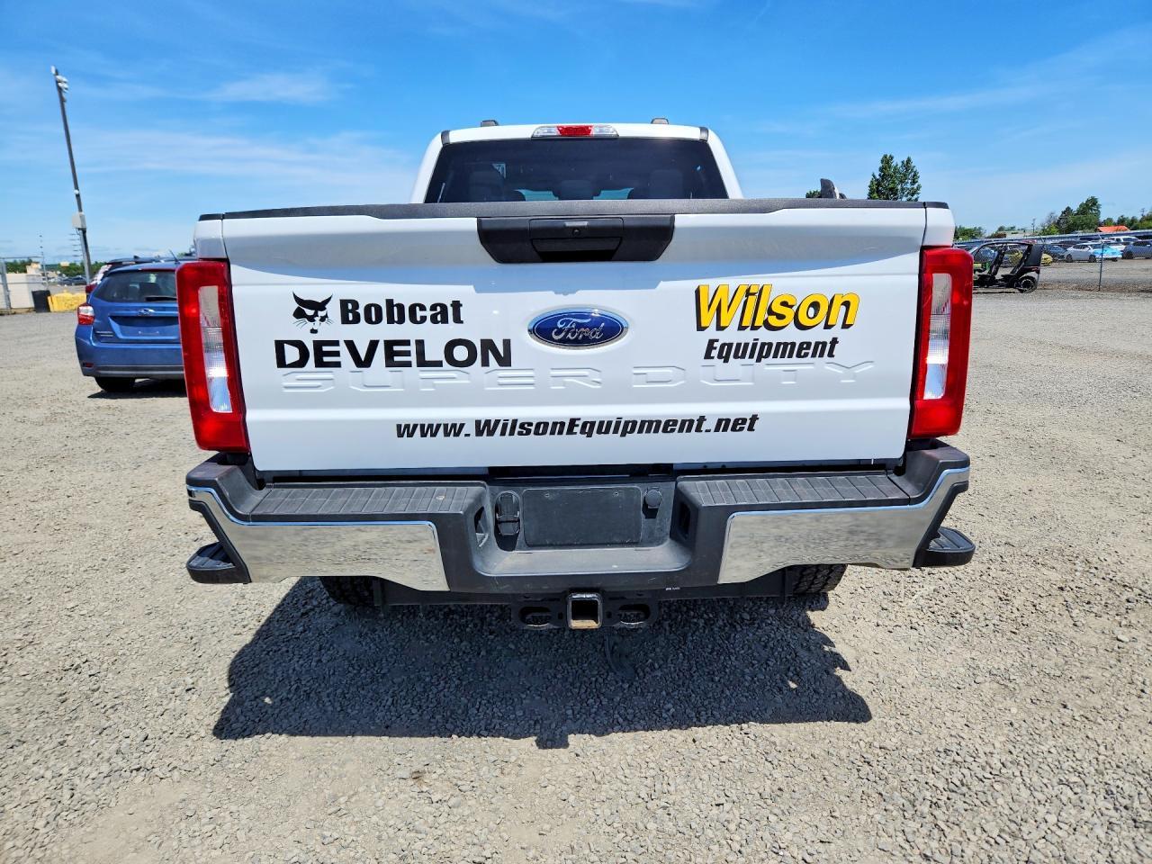 2025 Ford F250 Super Duty - Фото 6