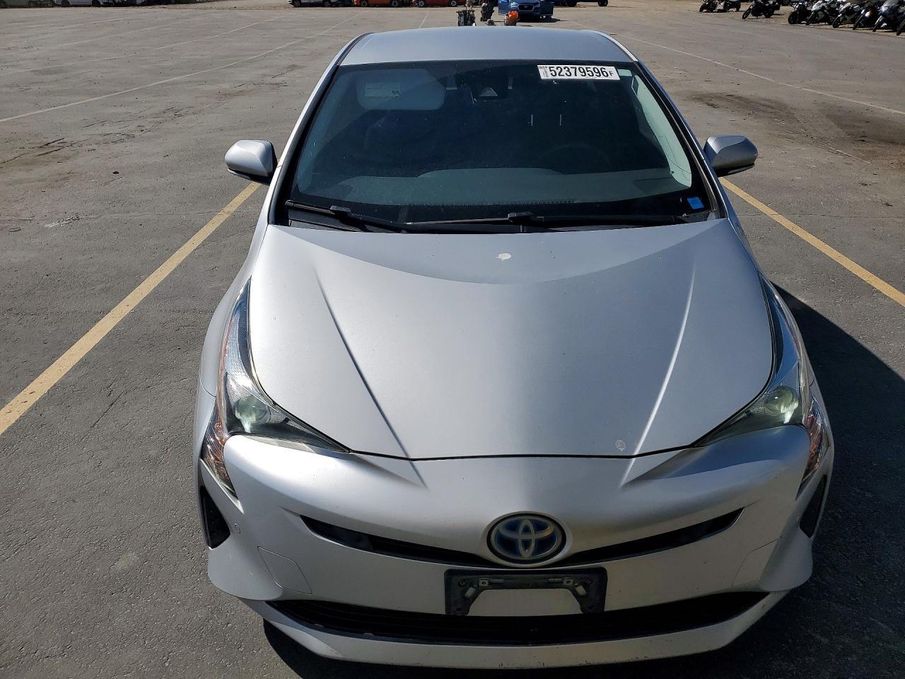 2017 Toyota Prius Three - Фото 5