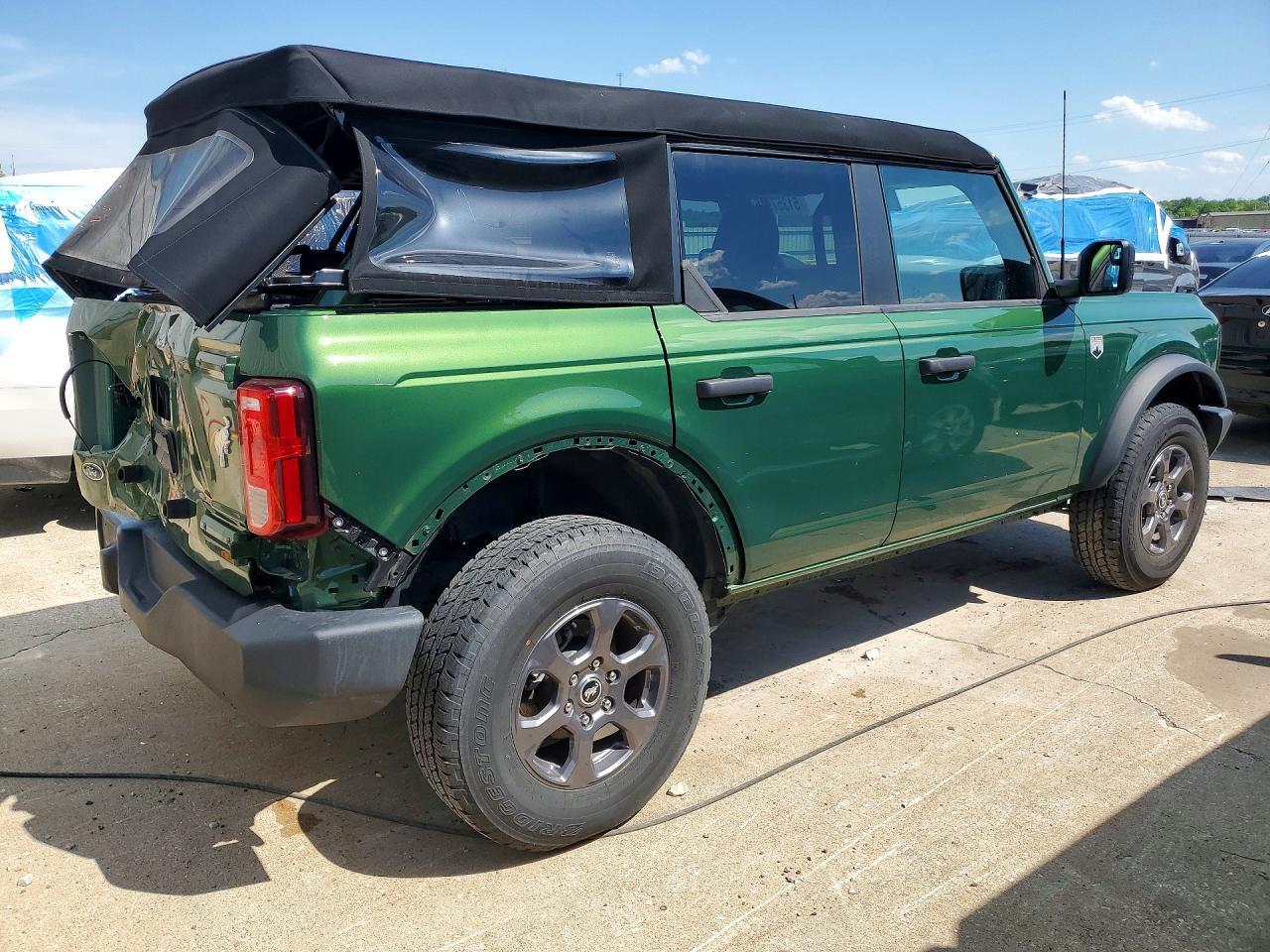 2024 Ford Bronco Big Bend - Image 3