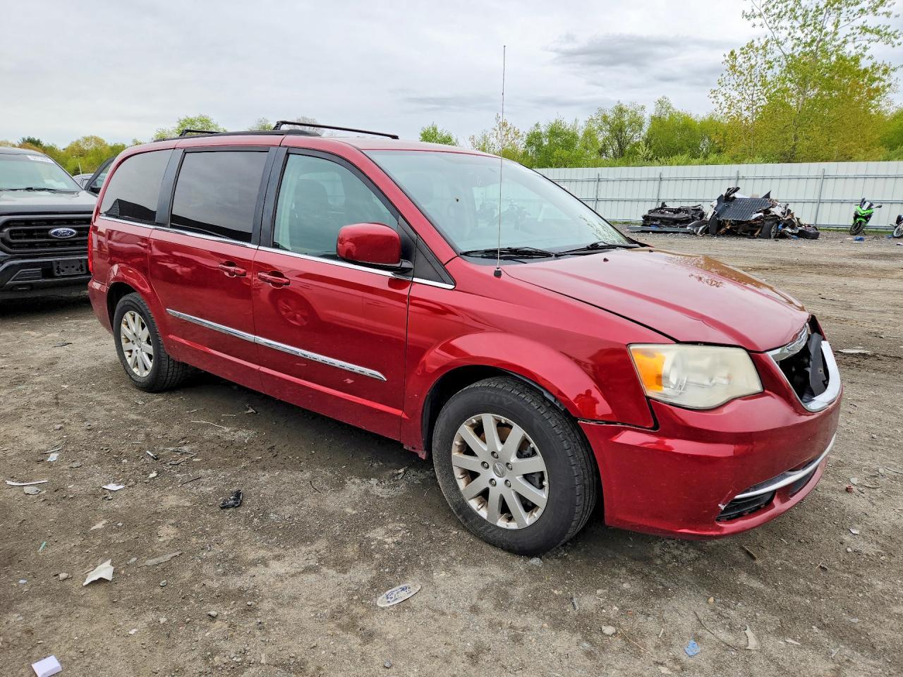 2012 Chrysler Town & Country Touring - Фото 4
