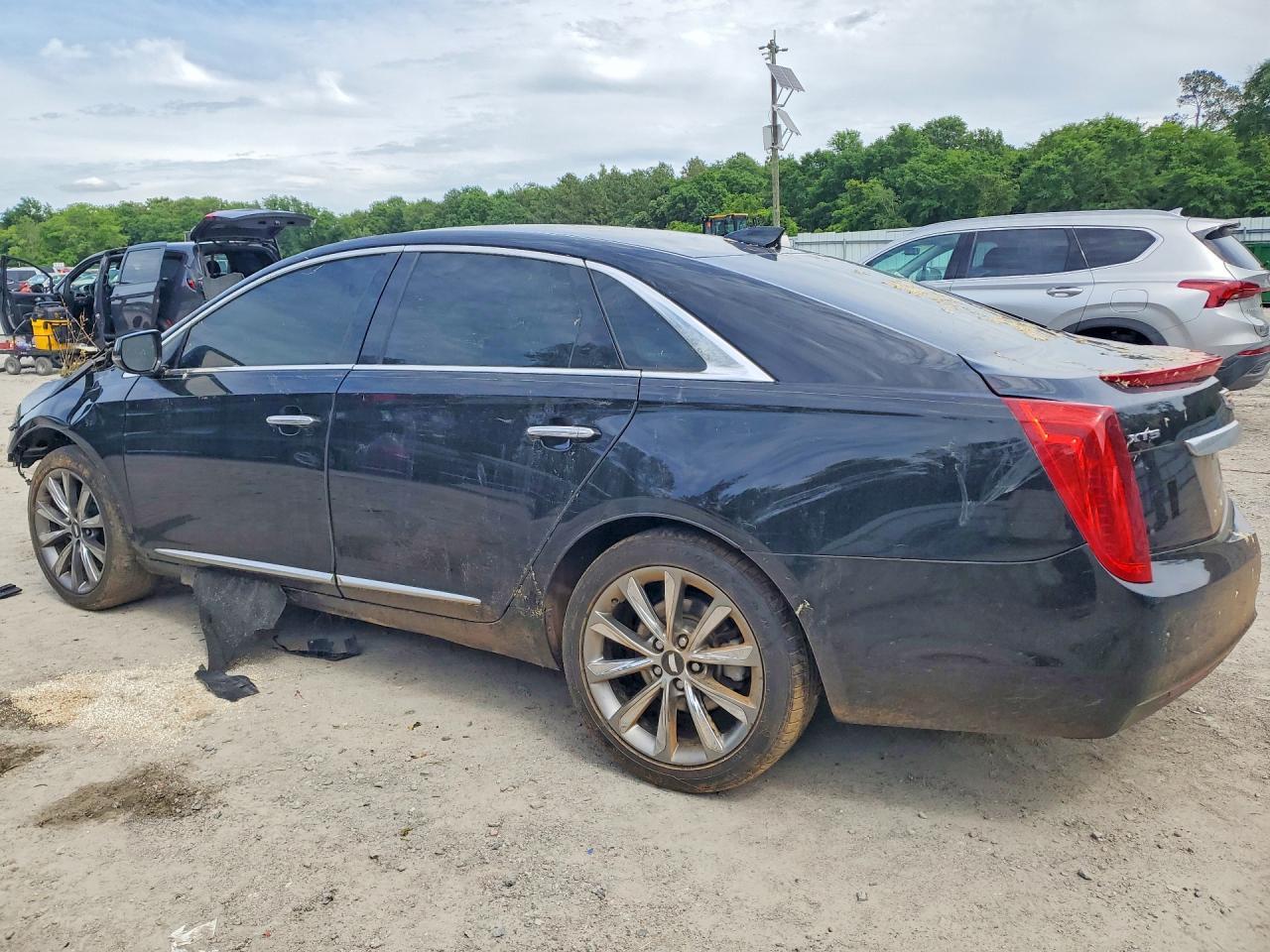 2016 Cadillac Xts - Image 2