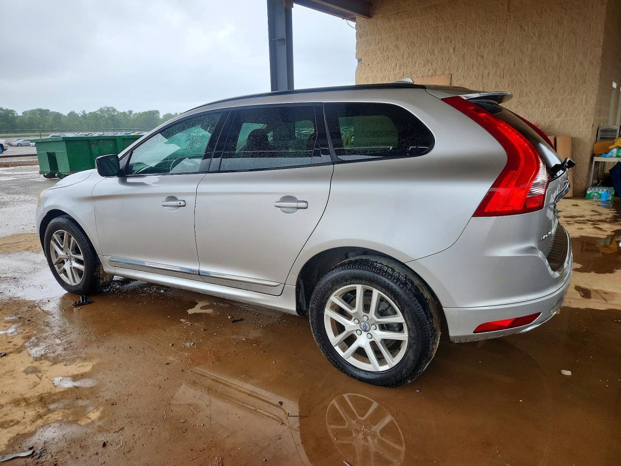 2017 Volvo Xc60 T5 - Image 2