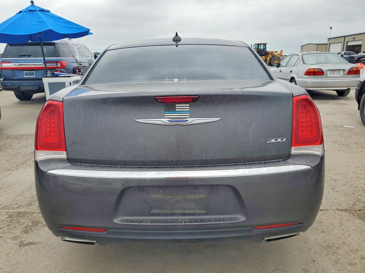 2019 Chrysler 300 Limited - Фото 6