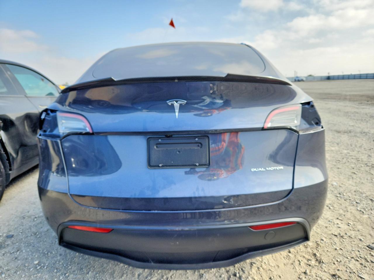 2023 Tesla Model Y - Фото 6