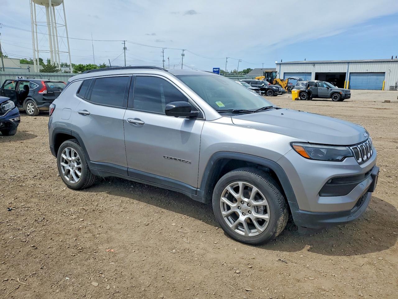 2022 Jeep Compass Latitude Lux - Фото 4