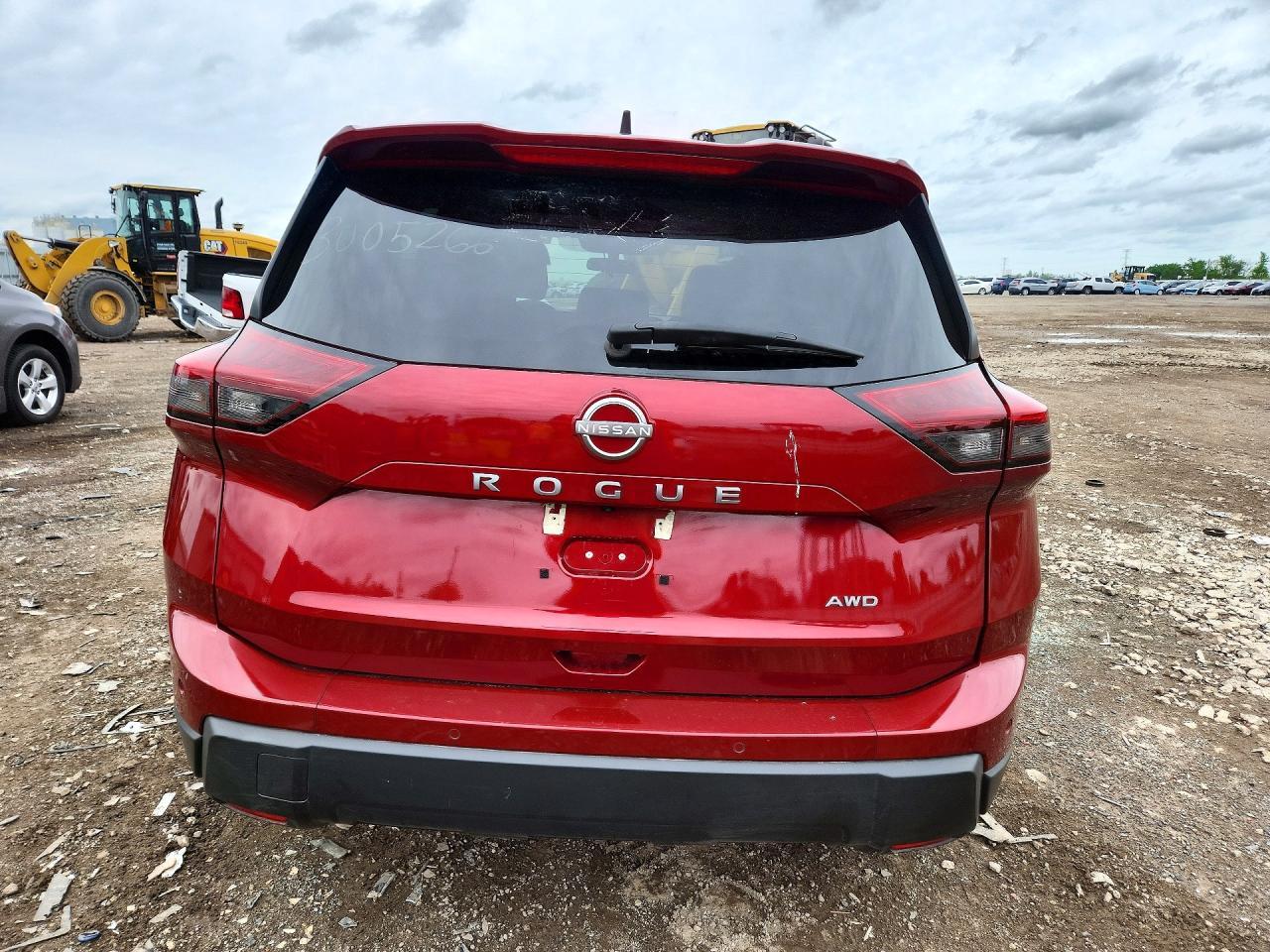 2025 Nissan Rogue - Image 6