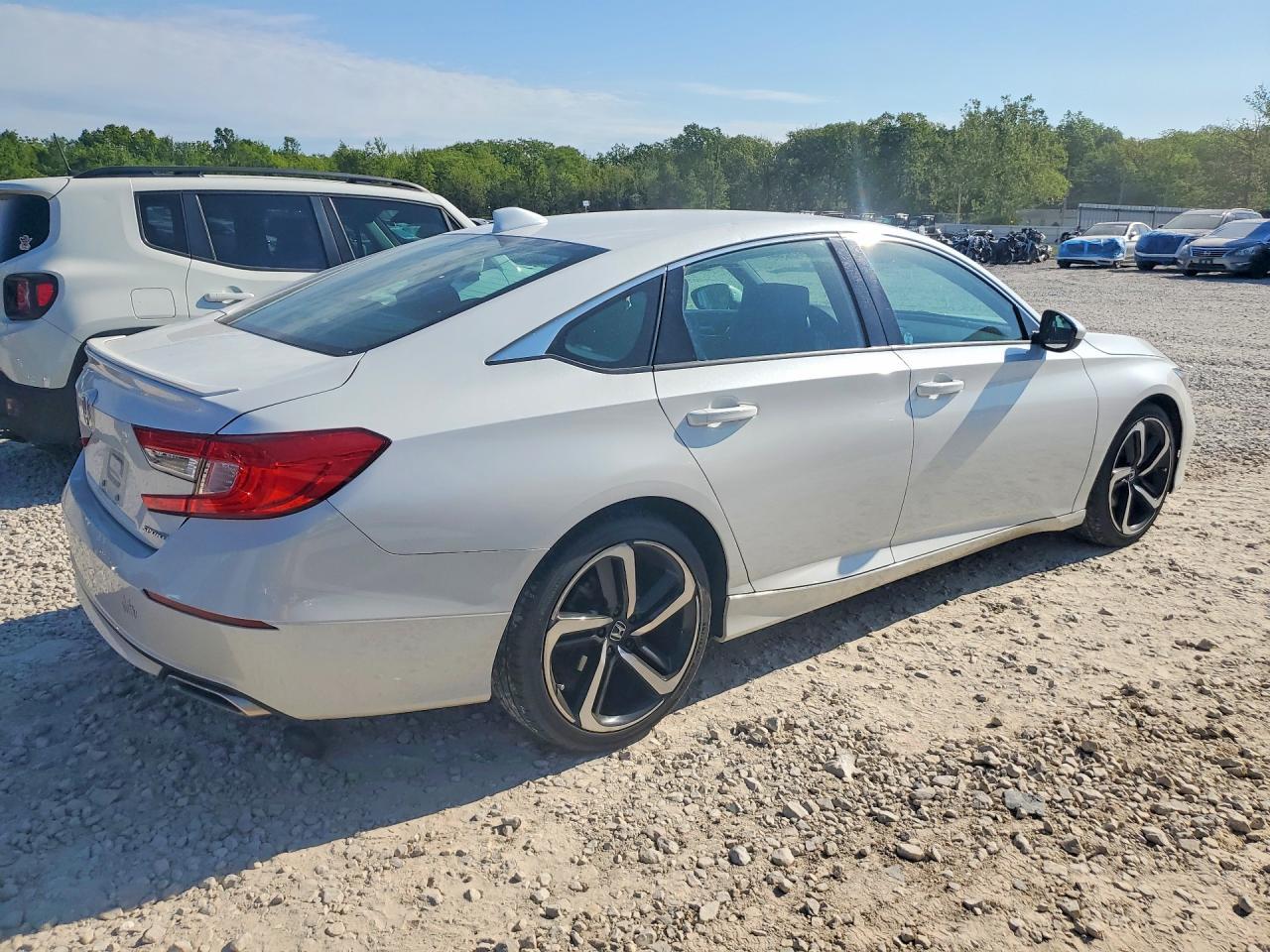 2020 Honda Accord Sport - Image 3