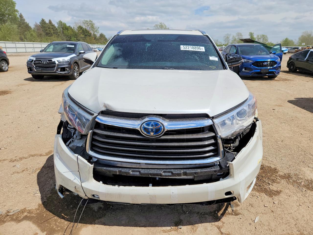 2015 Toyota Highlander Hybrid Limited Platinum - Image 5