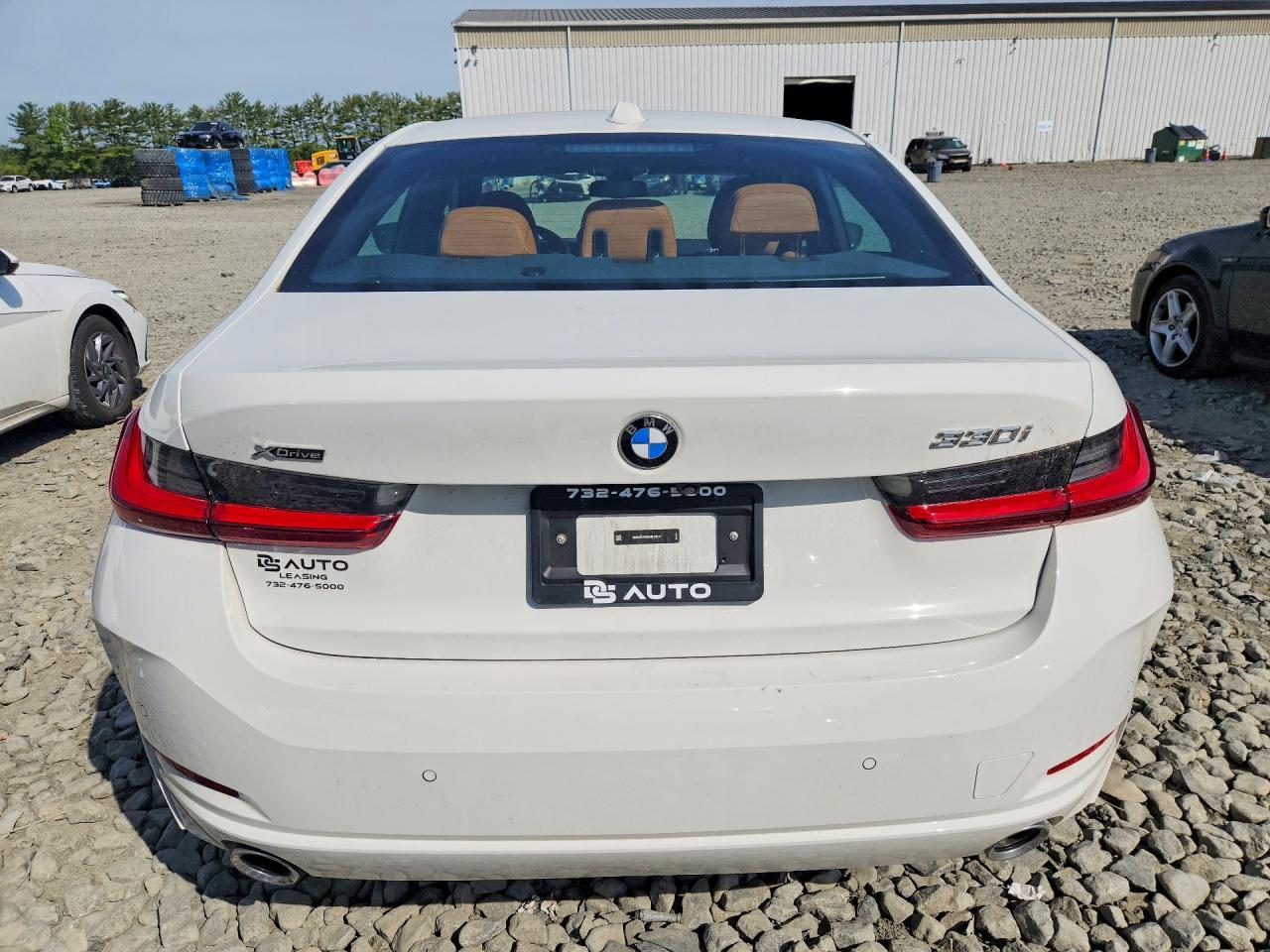 2025 BMW 330Xi - Фото 6