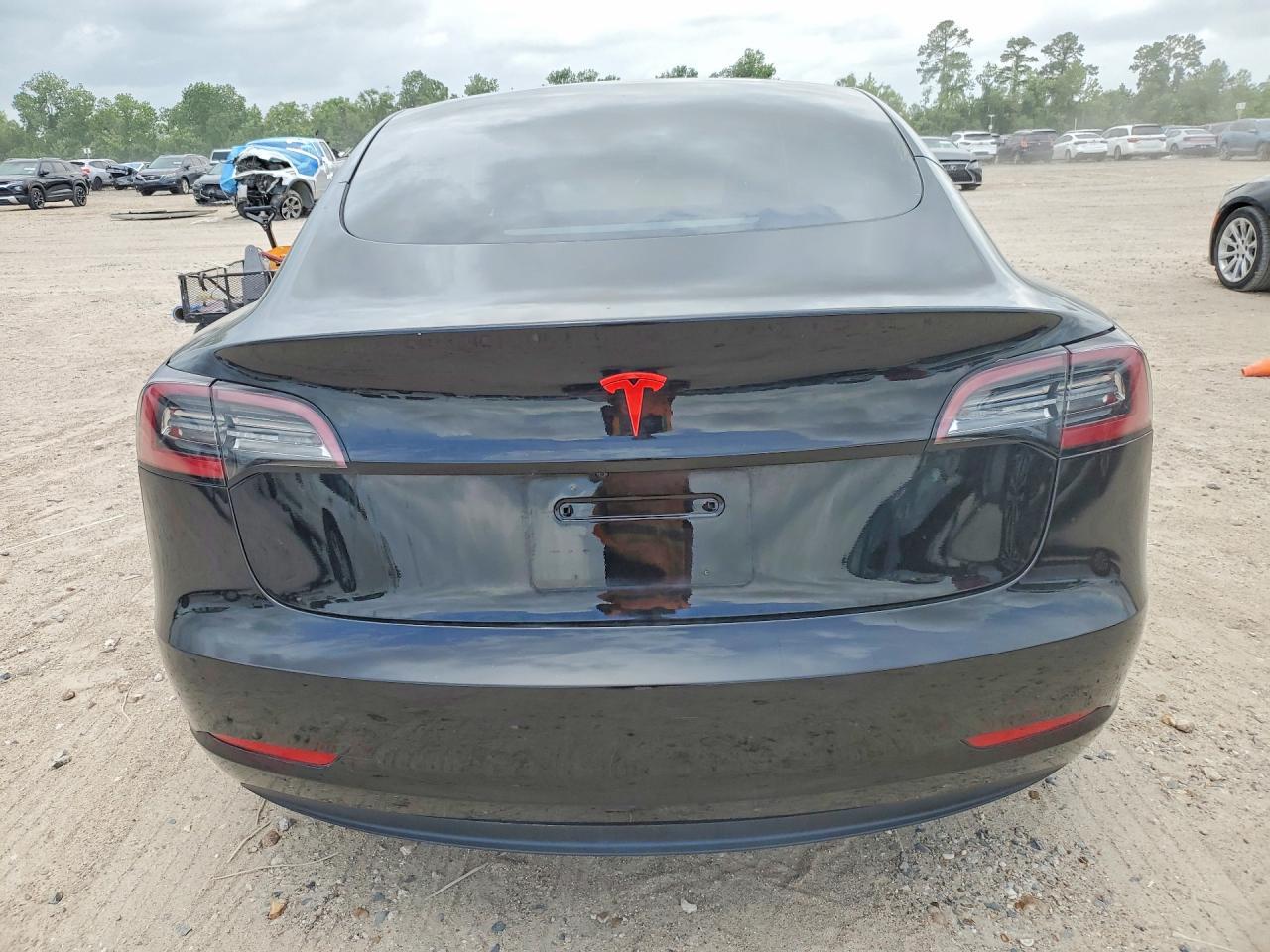 2023 Tesla Model 3 - Фото 6