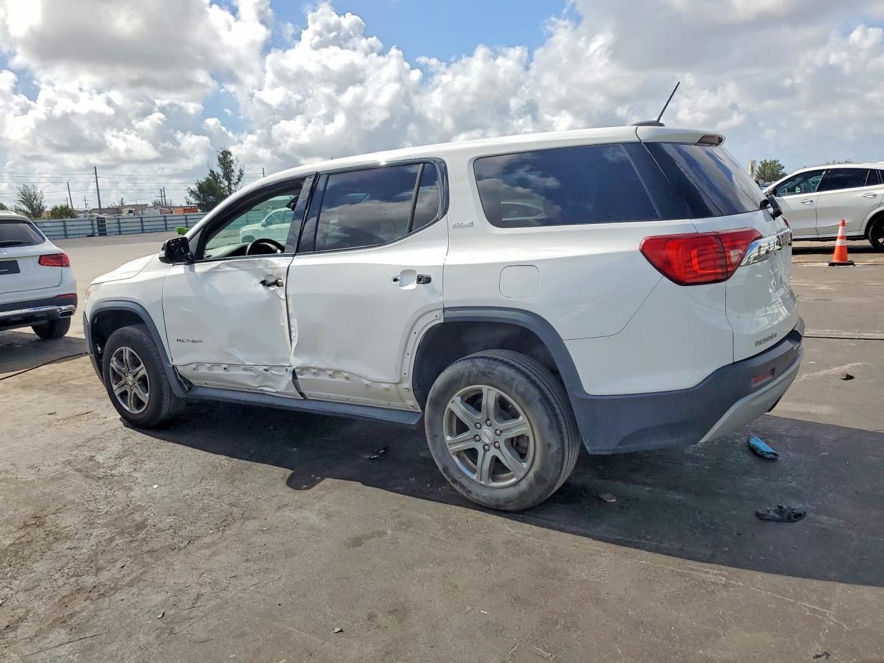 2018 GMC Acadia Sle - Фото 2
