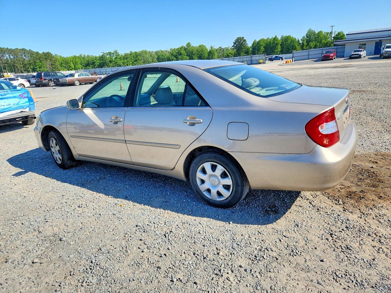 2002 Toyota Camry Le - Image 2