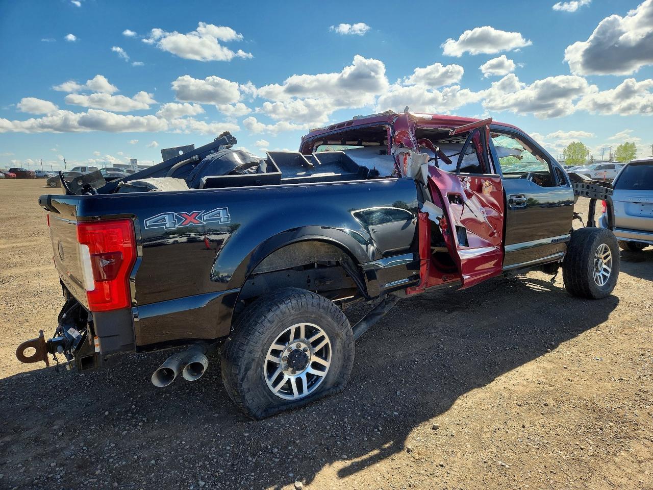 2017 Ford F350 Super Duty - Фото 3