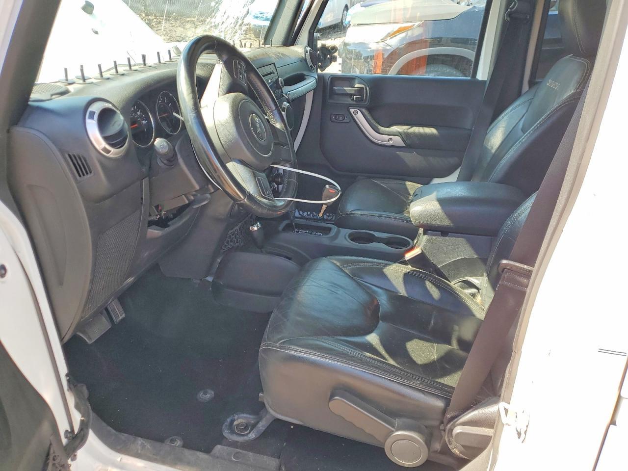 2016 Jeep Wrangler Unlimited Sahara - Фото 7