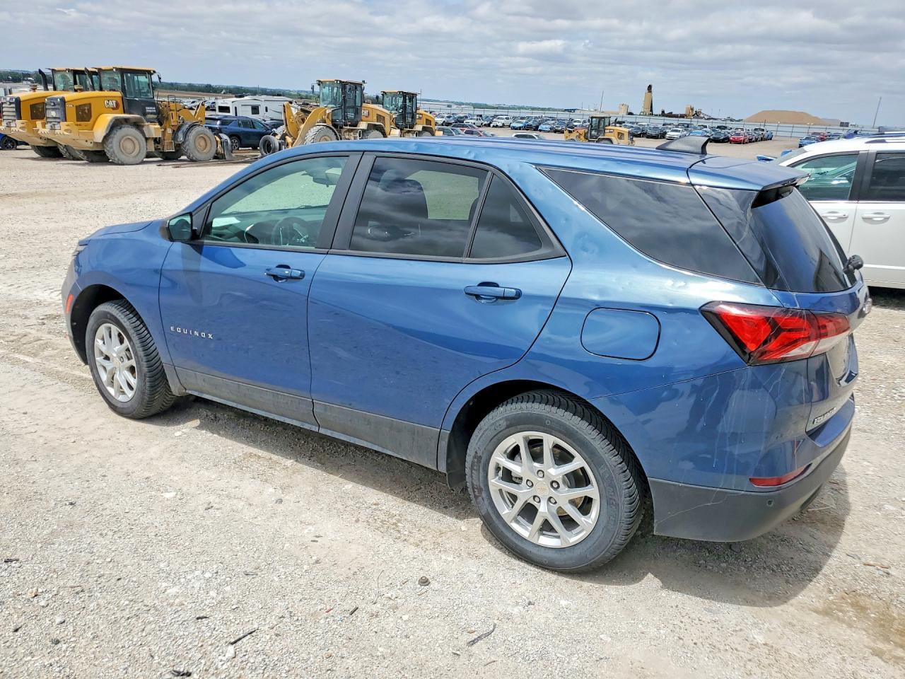 2024 Chevrolet Equinox Ls - Image 2
