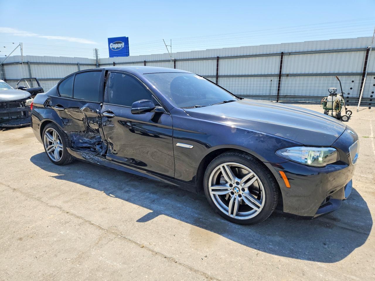 2016 BMW 550 Xi - Фото 4
