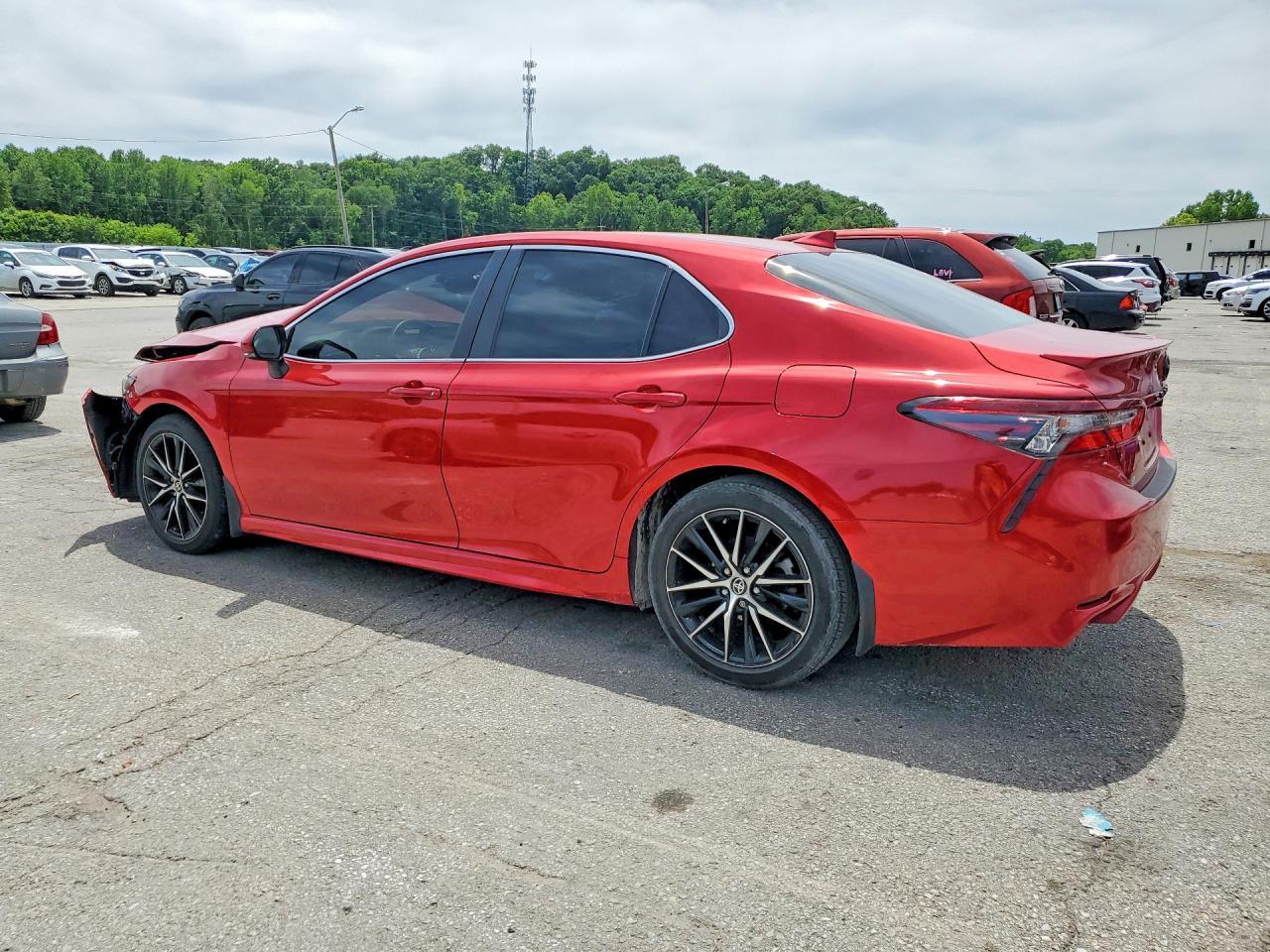 2024 Toyota Camry Se - Фото 2
