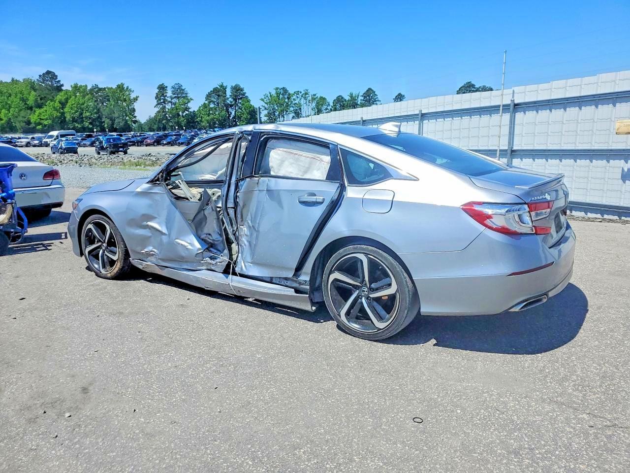 2020 Honda Accord Sport - Фото 2