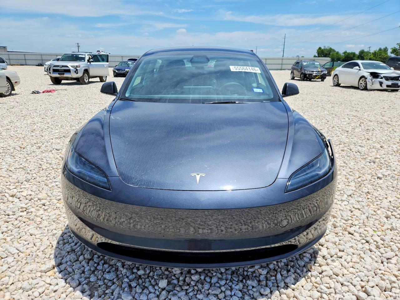 2025 Tesla Model 3 - Image 5