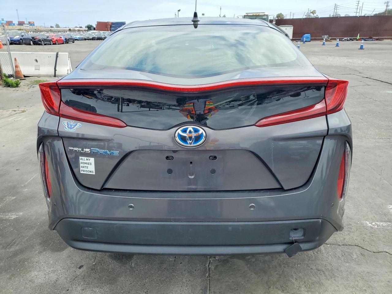 2019 Toyota Prius Prime Advanced - Image 6