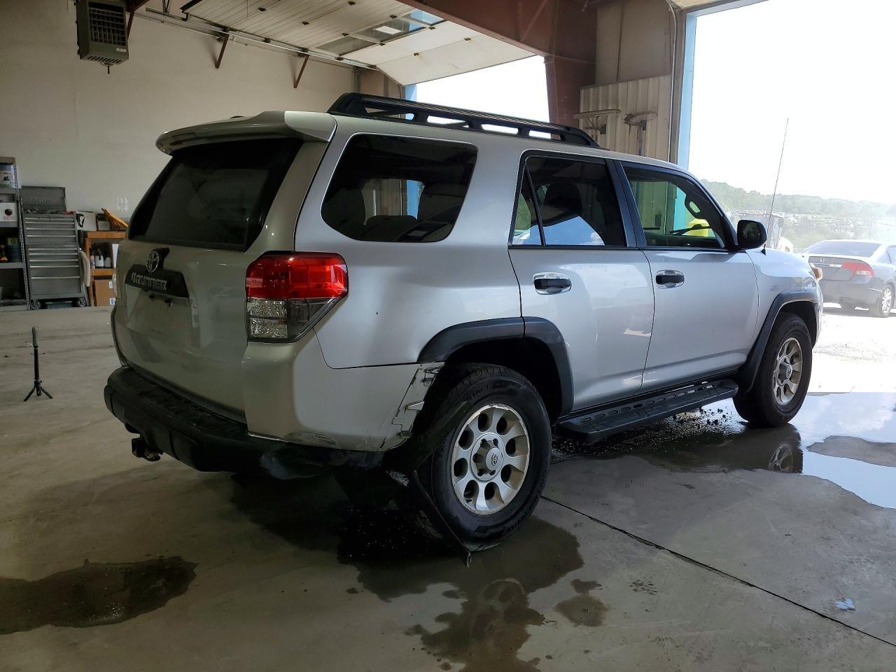 2012 Toyota 4Runner Trail - Image 3