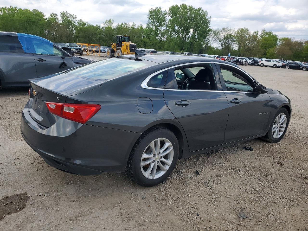 2018 Chevrolet Malibu Lt - Image 3