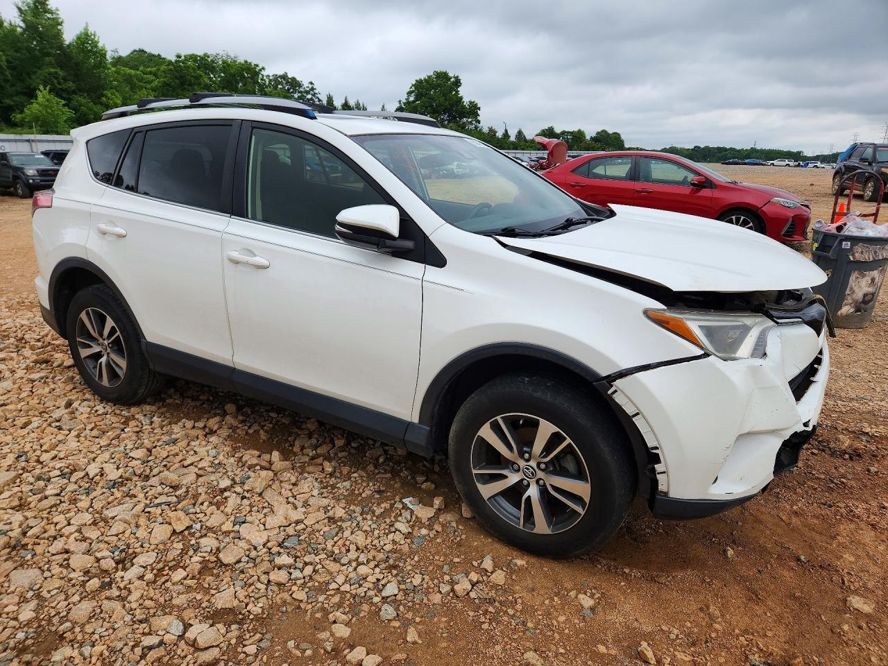 2018 Toyota Rav4 Xle - Image 4