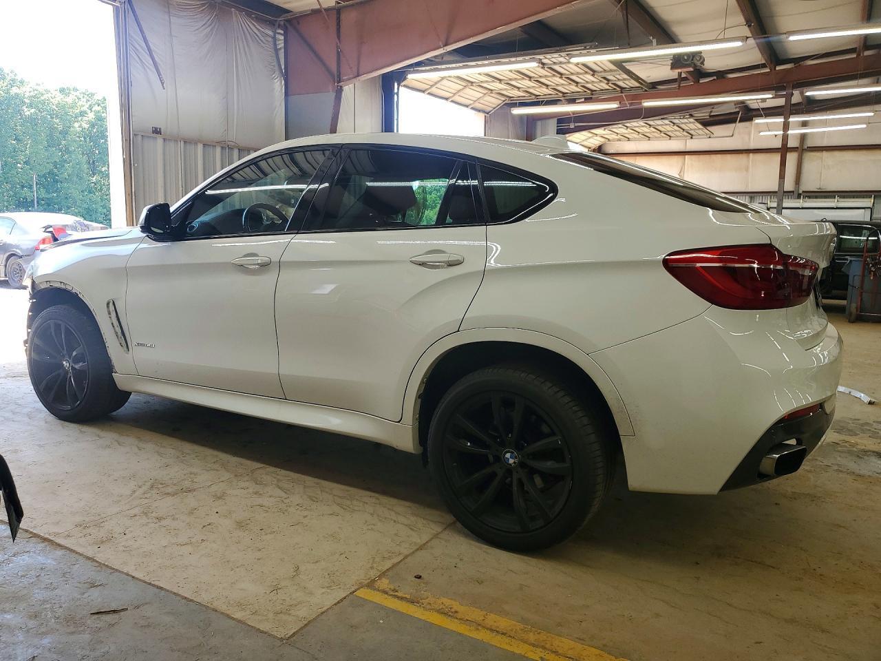 2017 BMW X6 xDrive35I - Фото 2