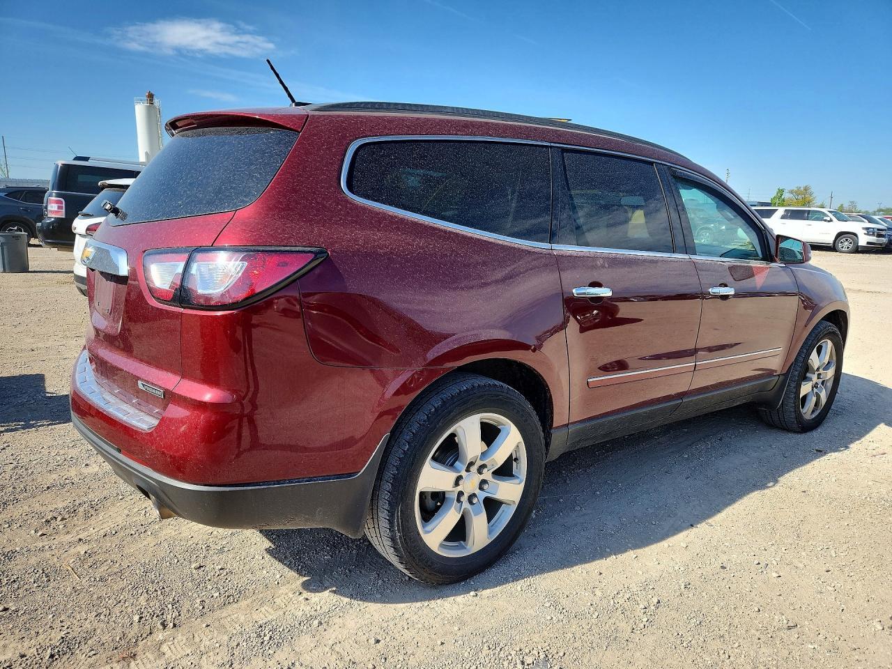 2017 Chevrolet Traverse Premier - Фото 3