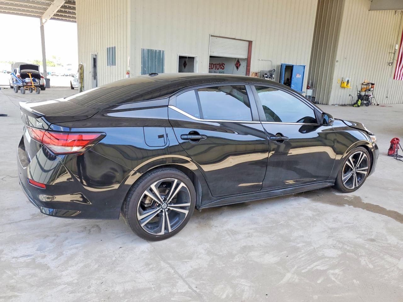 2020 Nissan Sentra Sr - Image 3