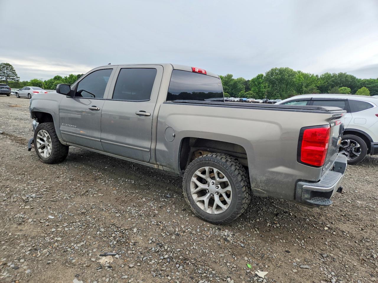 2017 Chevrolet Silverado C1500 Lt - Image 2