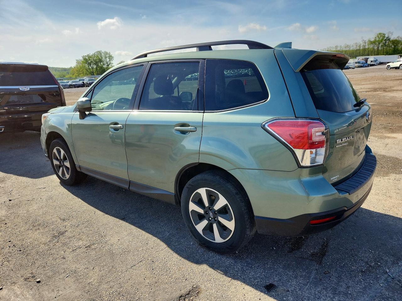 2017 Subaru Forester 2.5I Premium - Фото 2