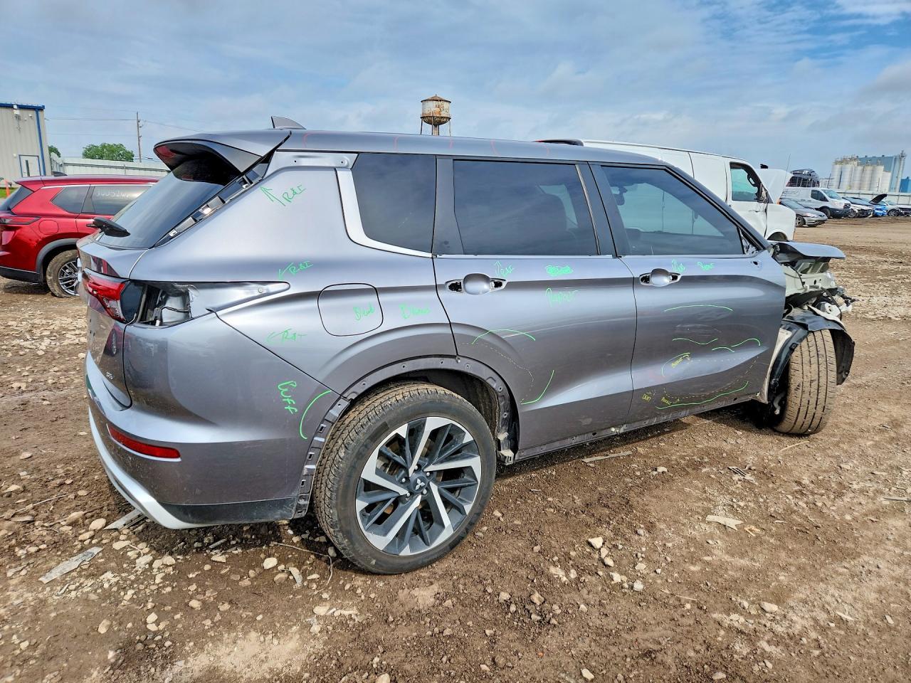 2022 Mitsubishi Outlander Se - Фото 3