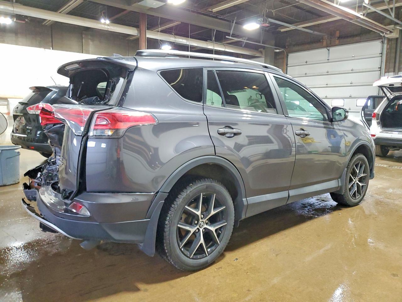 2017 Toyota Rav4 Se - Image 3