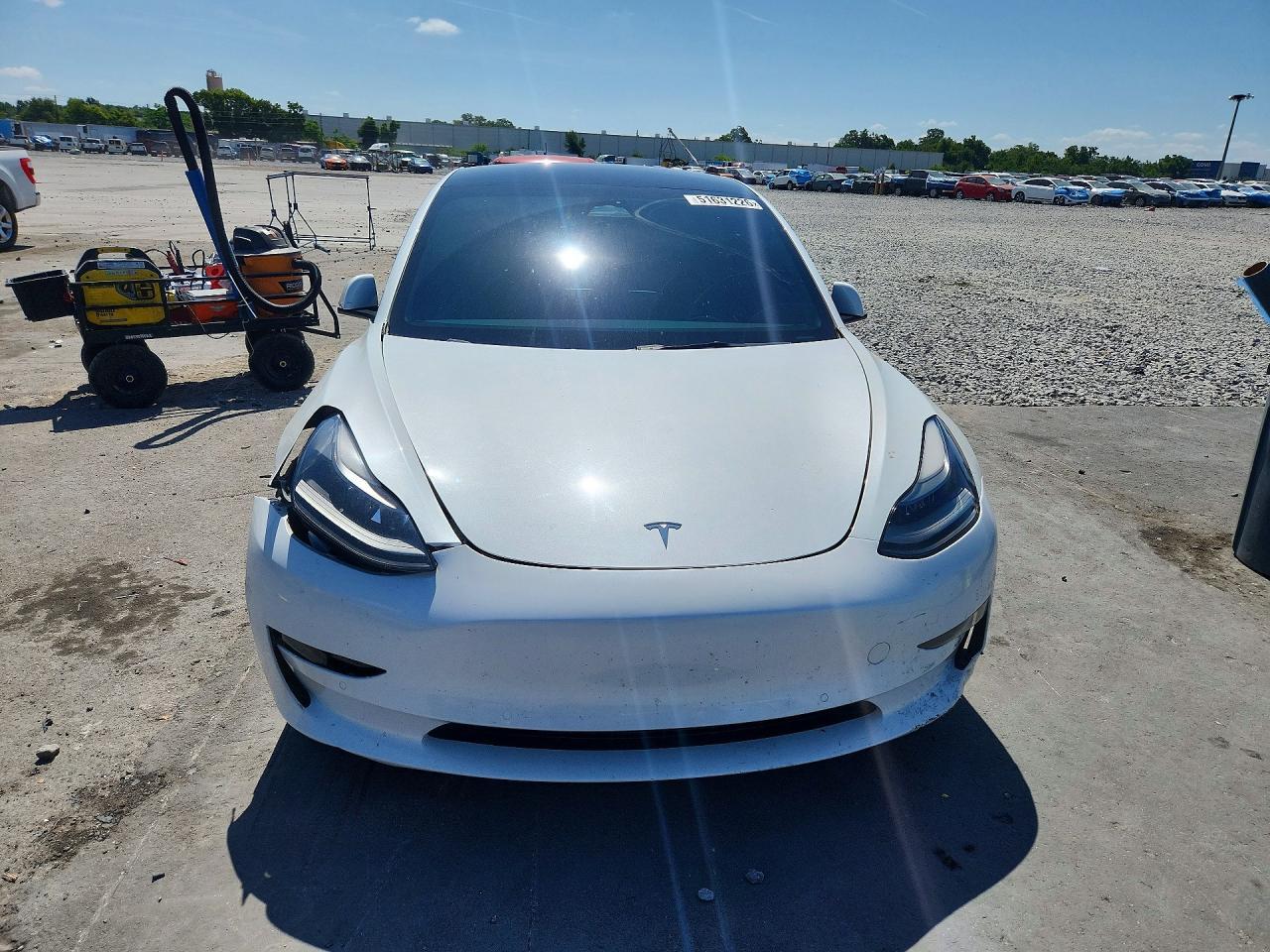 2022 Tesla Model 3 - Image 5