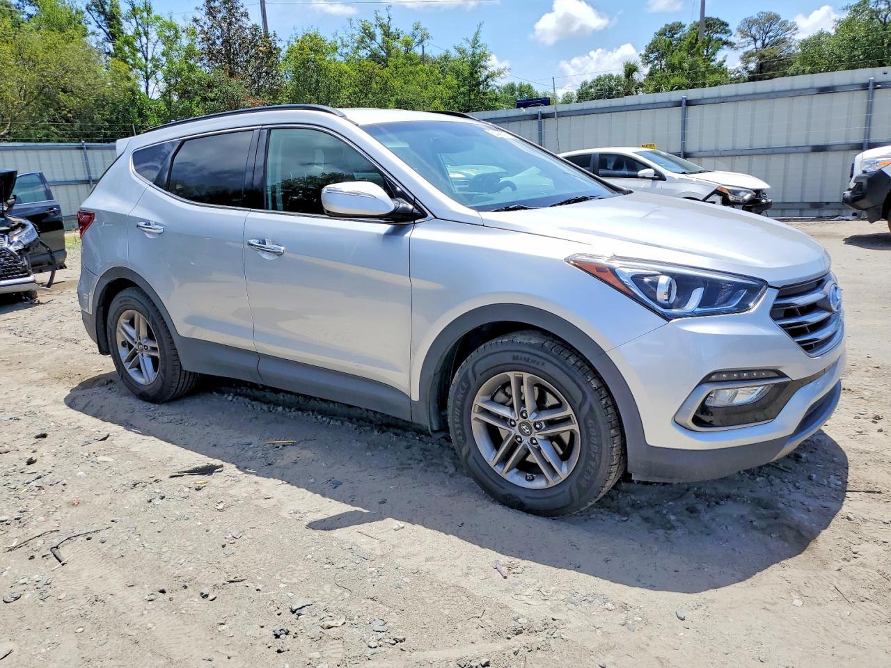 2018 Hyundai Santa Fe Sport 2.4L - Image 4