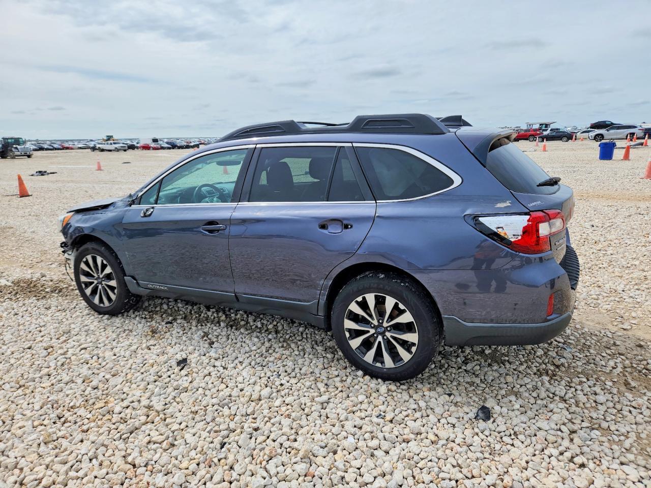 2016 Subaru Outback 3.6R Limited - Image 2