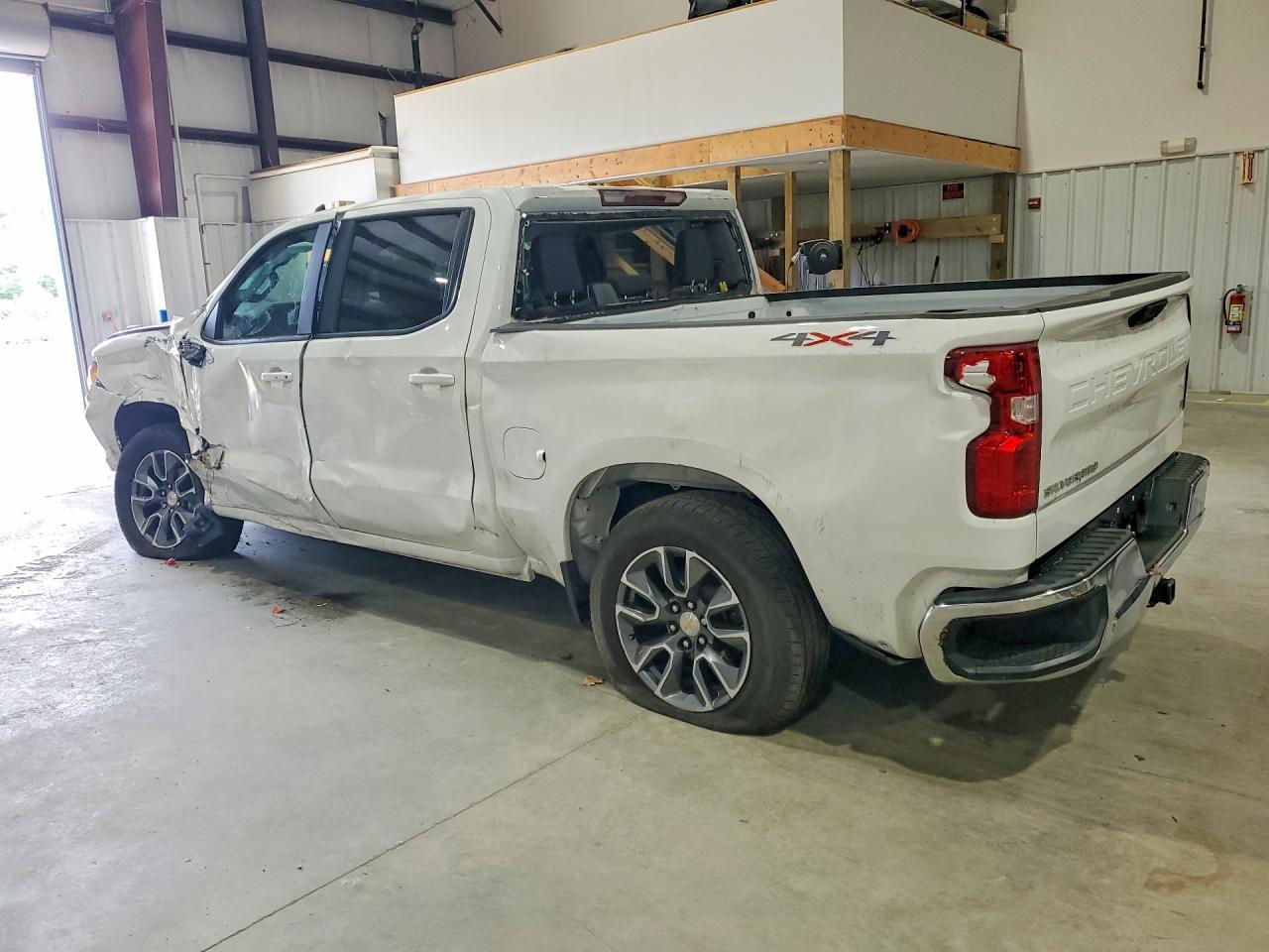 2026 Chevrolet Silverado K1500 Lt-L - Image 2