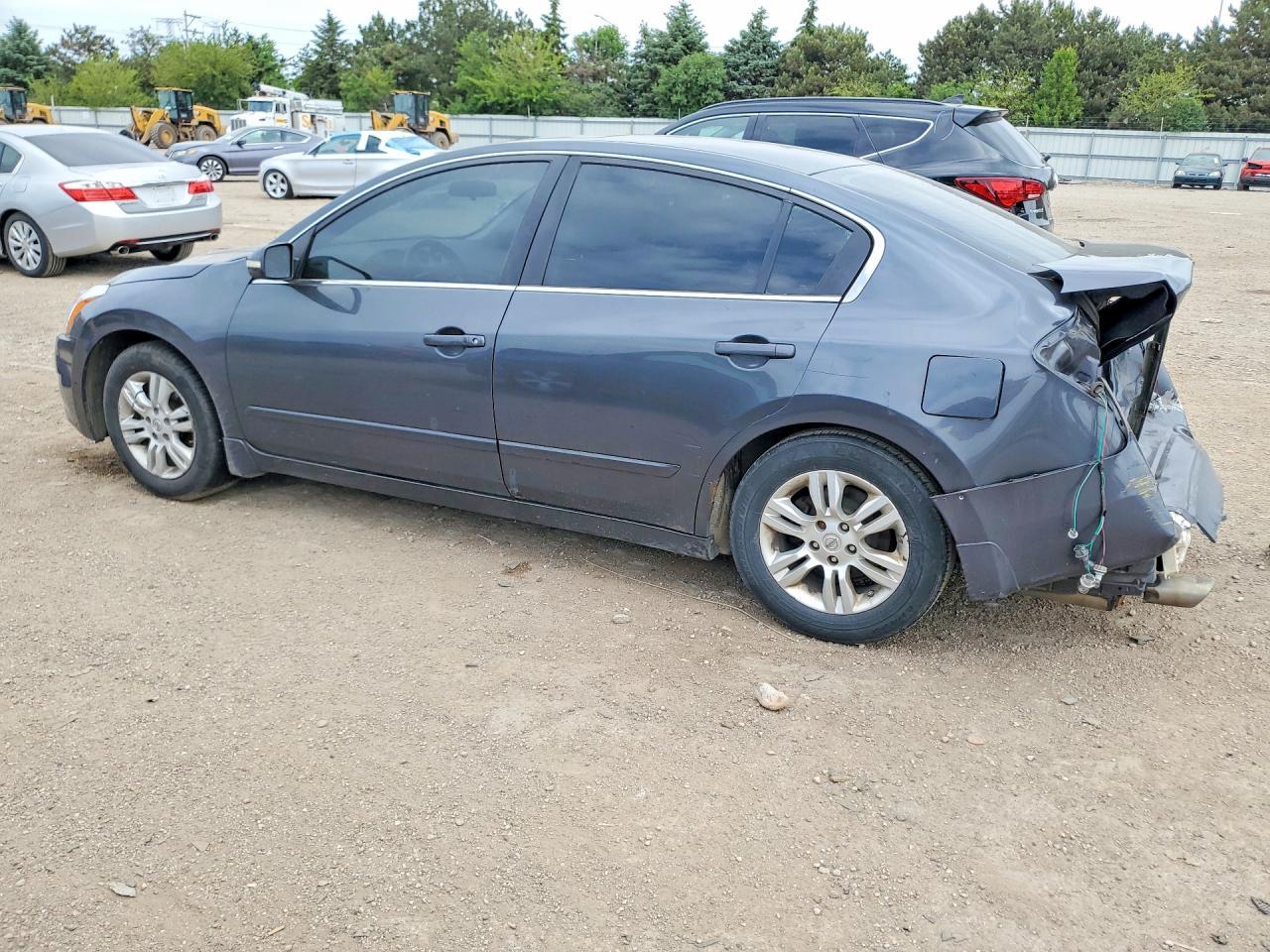 2011 Nissan Altima 2.5 - Image 2