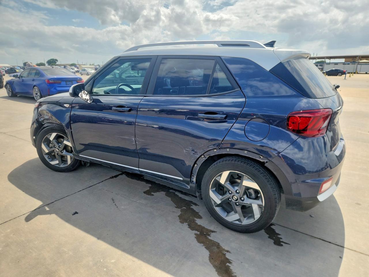 2022 Hyundai Venue Limited - Фото 2