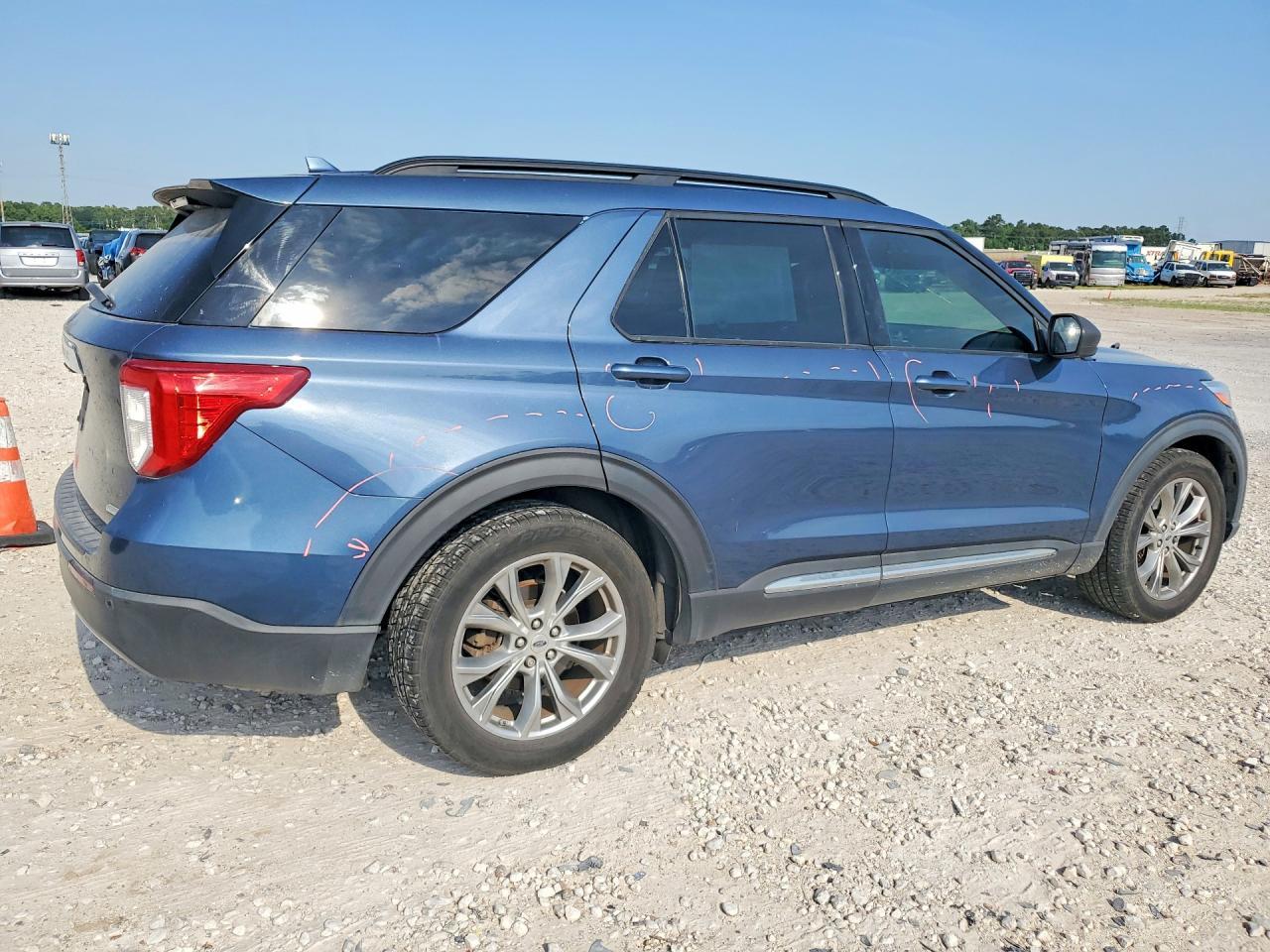 2020 Ford Explorer Xlt - Фото 3