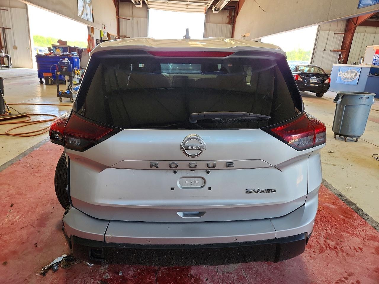 2024 Nissan Rogue Sv - Image 6