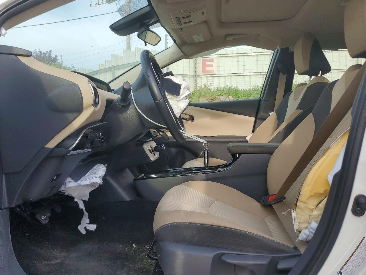 2018 Toyota Prius Three - Фото 7