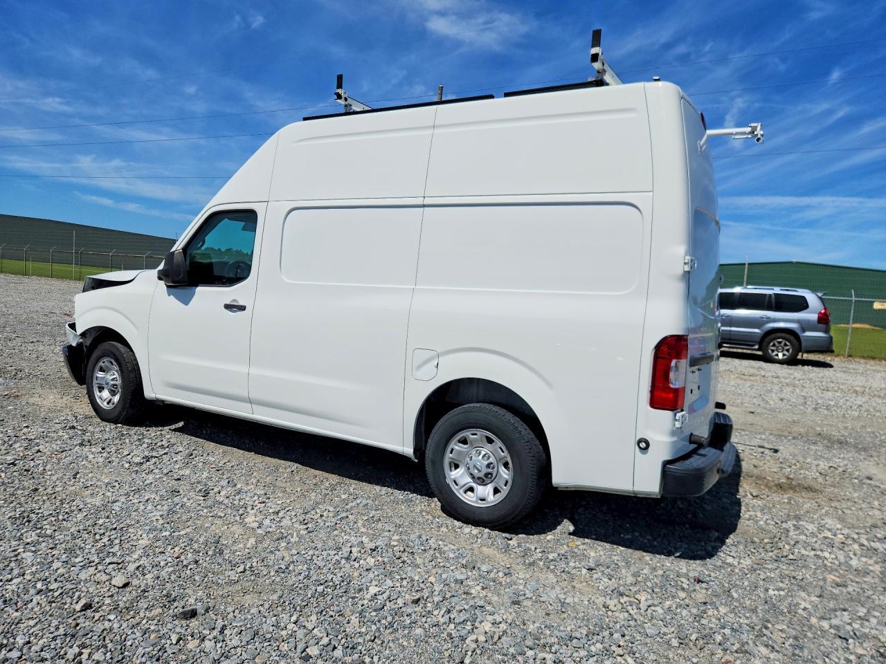 2019 Nissan Nv 2500 Hd Sv Cargo *** Prior Fleet *** - Image 2