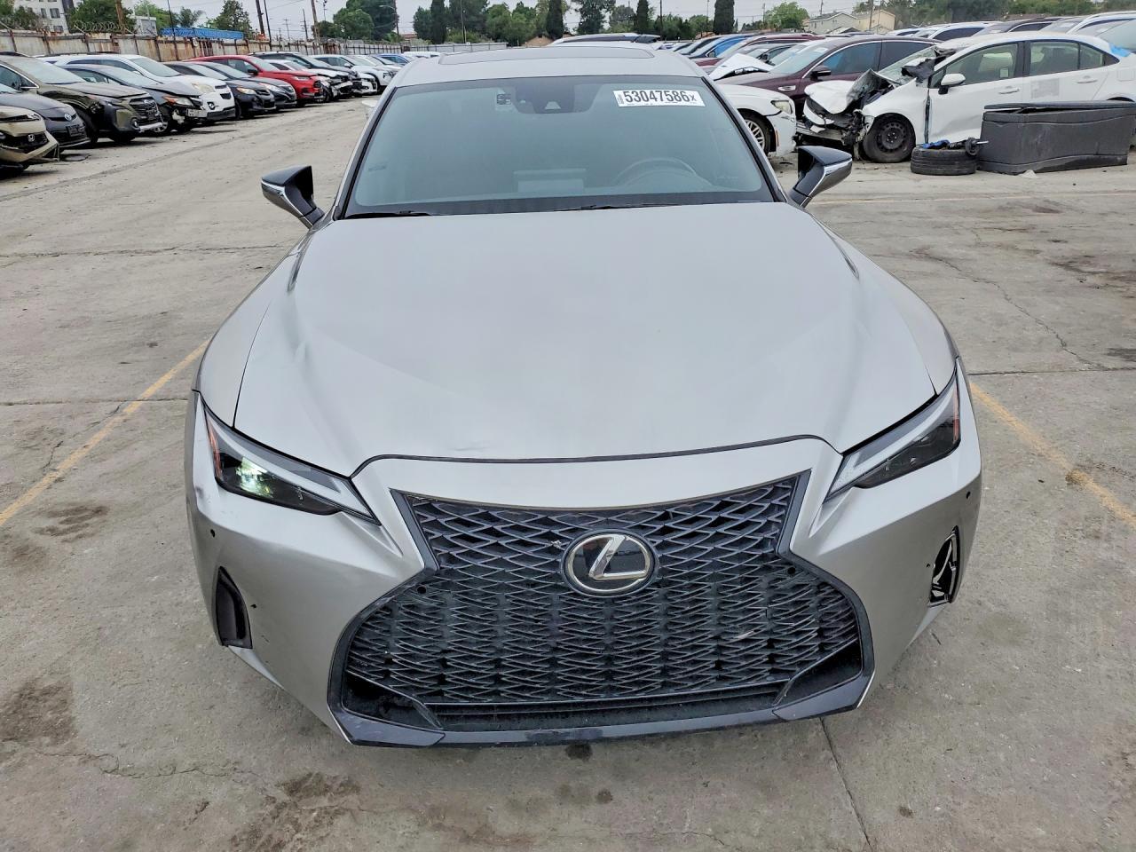 2023 Lexus Is 300 - Image 5